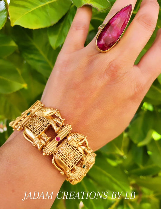 Bracelet TOLKAM (bracelet manchette elephant)