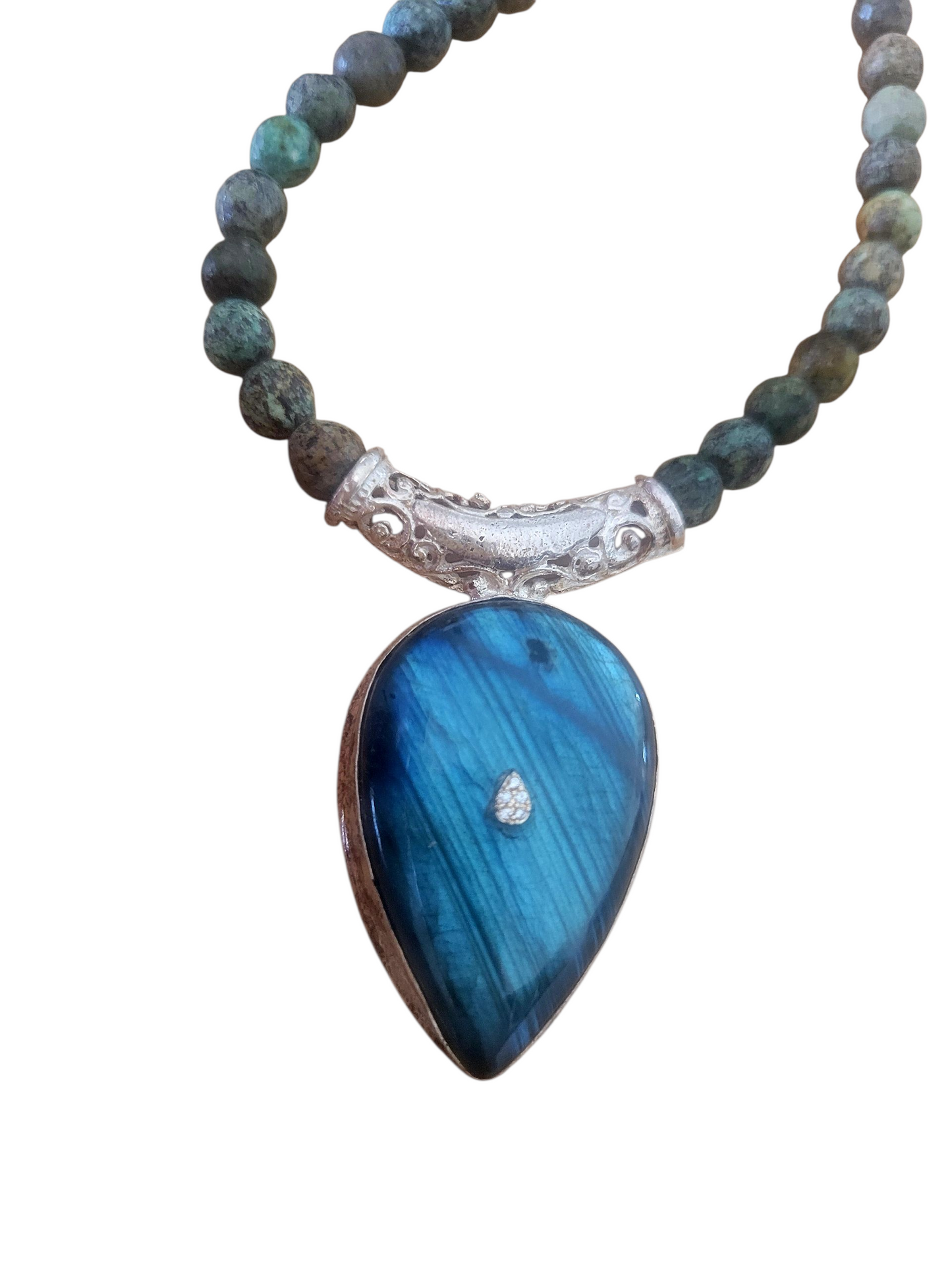 Collier AMIRA