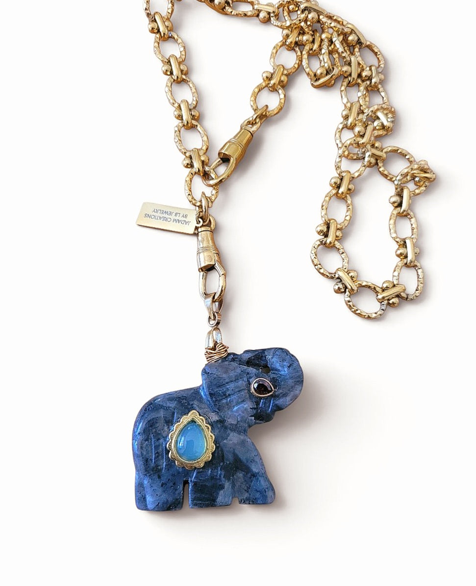 Collier éléphant BB