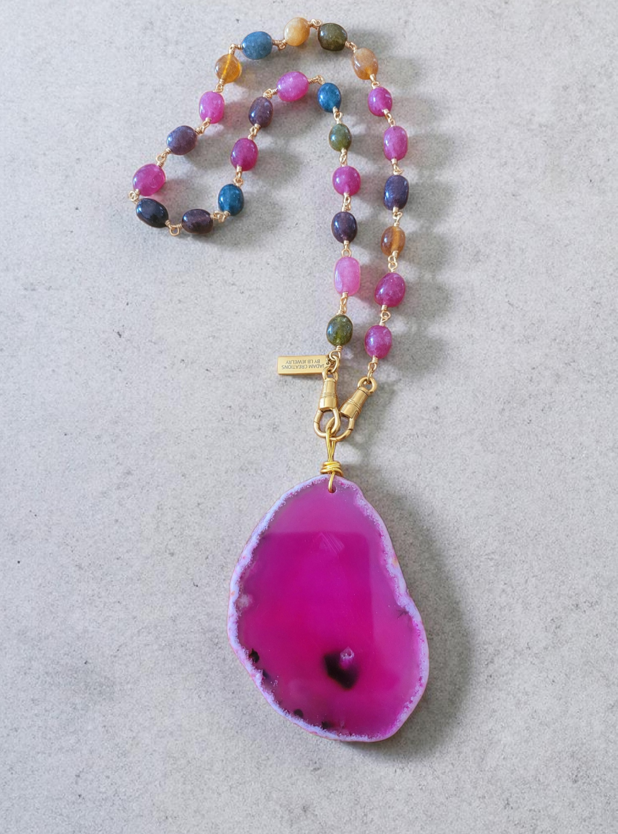 Collier NOVA